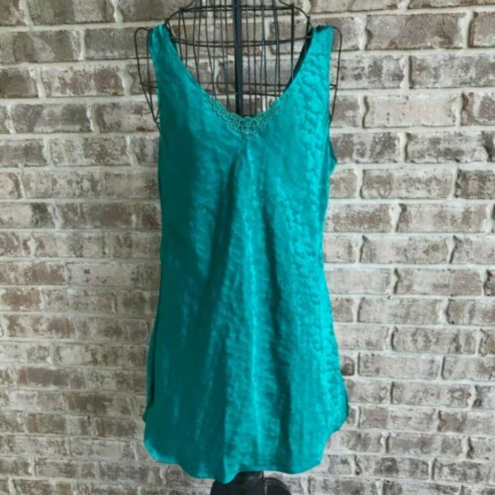 Val Mode Lingerie Nightgown Stars Clouds Vintage